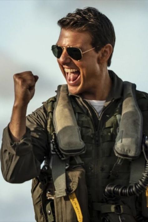 🙌🏼 Tom Cruise 🙌🏼 Ray Ban Aviators 🙌🏼 | First released in 1937, it’s safe to say the Aviator is a timeless classic! Ray Ban Aviators Mens, Rayban Aviator Men, Tom Cruise Sunglasses, Mission Impossible 7, Sky Cinema, Miles Teller, Val Kilmer, Steve Carell, Ray Ban Aviator