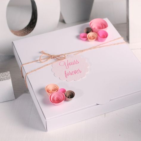 romantic card message box decoration gift wrapping ideas Gift Wrapping Ideas, Romantic Cards, Diy Gift Box, Wrapping Ideas, Gift Packs, How To Decorate, Top Gifts, Fantastic Gifts, Diy Gift