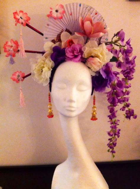 Geisha headpiece headdress by Mademoiselle SoCat - made to order - price on demand Japanese Headpiece, Asian Headpiece, Japanese Headdress, Art Headpiece, Geisha Hairstyles, Traditional Headpiece, Lumpy Space Princess, Flower Headdress, Headpiece Diy