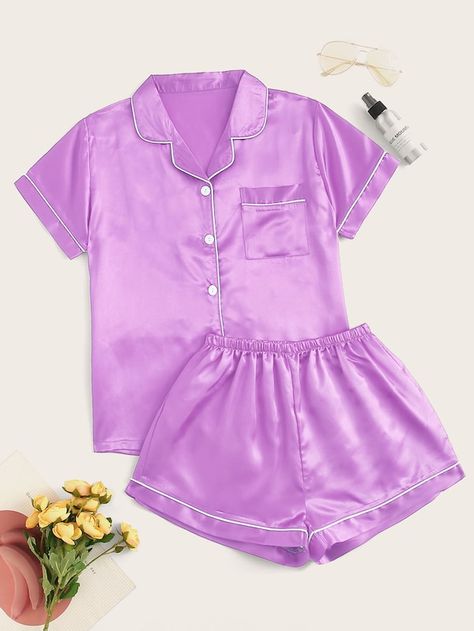 Satin Pajama Set, Cute Pjs, Cute Sleepwear, Cute Pajama Sets, Pajama Outfits, Satin Pajama, Book Clothes, Looks Party, Cute Outfits For School