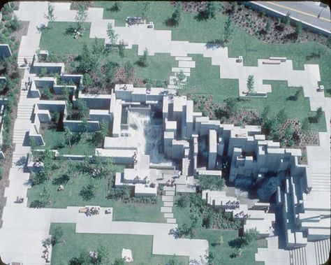 Lawrence Halprin - Freeway Park, Seattle, 1976: Lawrence Halprin, Urban Spaces Design, Architectural Presentation, Landscape Designer, Industrial Park, Urban Fabric, Landscape Architects, Brutalism, Parkour