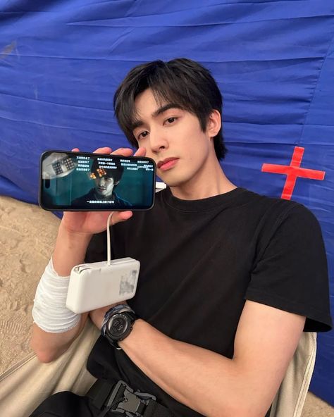 Song Weilong, Song Wei Long, Handsome Actors, Man Photo, Twitter Search, Movie Stars, Actors & Actresses, The Conversation, It Cast