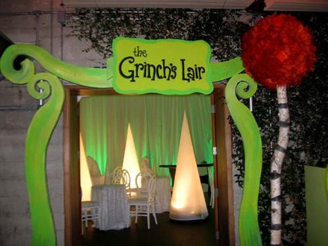 Dr Seuss Christmas Party Ideas, Grinch Nurses Station, Grinch Decorating Ideas Outside, The Grinch Lair, Grinch Christmas Office Decor, Grinch’s Lair Decorations, Grinches Lair Decorations, Grinch Doorway Decorations, Office Christmas Decorations Whoville