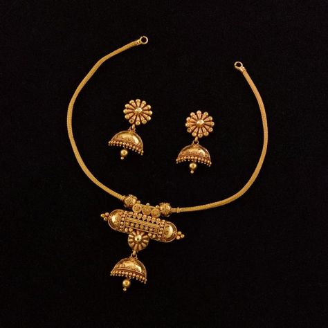 Gold Necklace Set Design, Pure Gold Necklace, Set Design Ideas, Fashion Jewelry Necklaces Gold, Handmade Gold Necklace, Antique Necklaces Design, Antique Gold Jewelry Indian, Fancy Jewelry Necklace, Modern Gold Jewelry