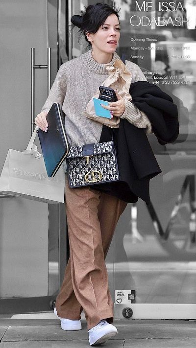 Lily Allen Style, 2023 Manifestation, Paparazzi Pics, Lily Allen, 2022 Style, Celeb Style, Casual Work, Work Casual, London England