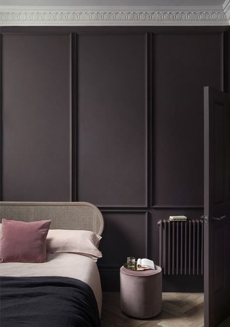 Purple And Brown Bedroom, Popular Bedroom Colors, Spavaca Soba, Colour Scheme Ideas, Colour Drenching, Plum Bedroom, Plum Paint, Nordic Style Bedroom, Bedroom Colours