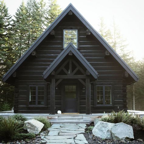 Dark Log Cabin Exterior, Black Log Cabin Exterior, Log House Exterior, Black Log Cabin, Black Exteriors, Cabin Makeover, Carl Linnaeus, Log Cabin Exterior, Black Cabin