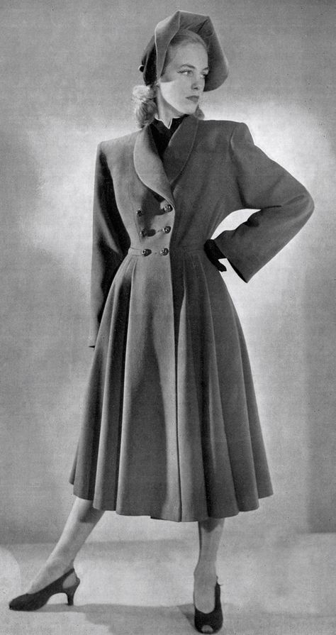 1940s Trench Coat, 1948 Fashion, 19s Fashion, 1940s Photography, Kiss Me Kate, 1940s Women, 40's Fashion, 1940s Outfits, Fashion 1940s