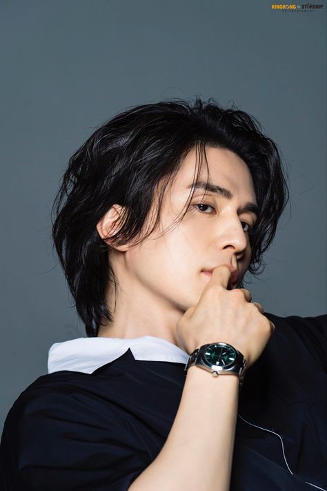 Lee Dong Wook Long Hair, Most Handsome Korean Actors, Dong Woo, Beatiful People, Corte De Cabelo Masculino, Dong Wook, Happy Hair, Elegant Man, Lee Dong Wook