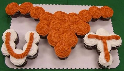 Texas Longhorn Cupcakes | Longhorn Cupcake Longhorn Party Ideas, Longhorn Cake, Longhorn Party, Texas Cake, Tailgate Recipes, Cupcake Inspiration, Ut Longhorns, Autumn Food, Hook Em Horns