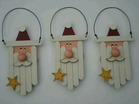 Popsicle Crafts, Stick Crafts, Popsicle Stick Crafts, Diy Ornaments, Easy Christmas Crafts, Popsicle Stick, Christmas Ornaments Homemade, Christmas Ornament Crafts, Popsicle Sticks