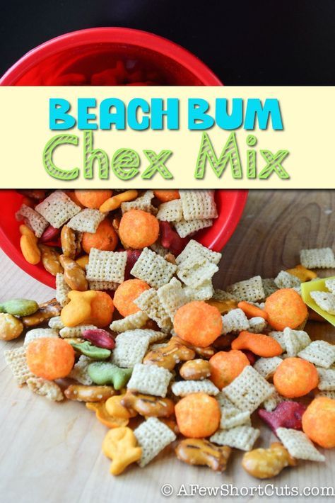 Perfect Shark Week Snack! Check out this Beach Bum Chex Mix #recipe Pool Snacks, Poolside Snacks, Beach Snacks, Florida Pictures, Beach Food, Chex Mix Recipes, Vacation Meals, Snack Mix Recipes, Beach Meals