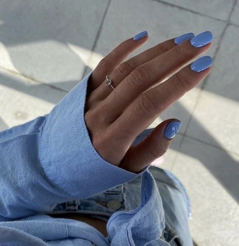 Cute Blue Summer Nails, Blue Shellac Nails, Shellac Nails Summer, Blue Summer Nails, Nail Colors For Pale Skin, Pale Nails, Shellac Nail Colors, Sns Nails Colors, Blue Gel Nails