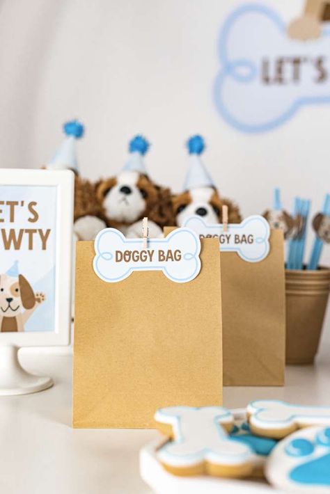 Adopt A Puppy Party, Dog Birthday Party Ideas, Puppy Dog Birthday Party, Puppy Party Theme, Puppy Baby Shower, Adopt A Puppy, Dog First Birthday, Dog Themed Birthday Party, Puppy Decor