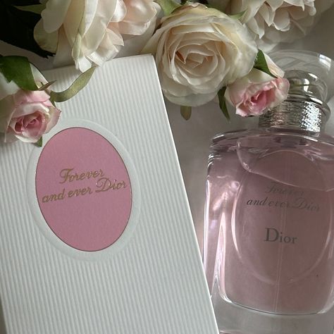 #dior #coquette #girlystuff #pinkcore #balletcore #lanadelreyaesthetic #floral #perfume Dior Coquette, Princess Perfume, Perfume Wishlist, Dior Store, Dior Fragrance, Dior Aesthetic, Floral Perfume, Dior Forever, Pretty Aesthetic