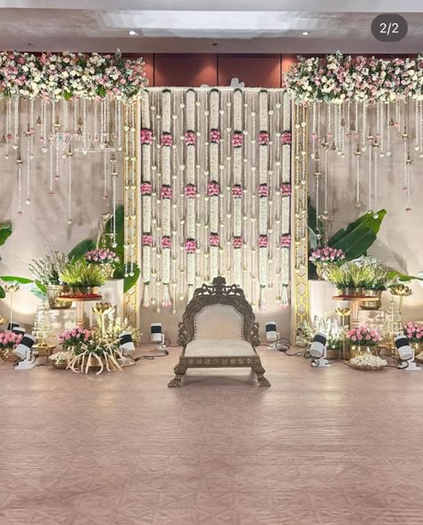 Simple South Indian Wedding Decor, Tamil Engagement Decoration, Wedding Decor South Indian, Pelli Bondam Decoration, South Indian Engagement Decor, Simple Pellikuthuru Decoration At Home, South Indian Decoration Ideas, Half Saree Ceremony Decoration, Traditional Seemantham Decoration