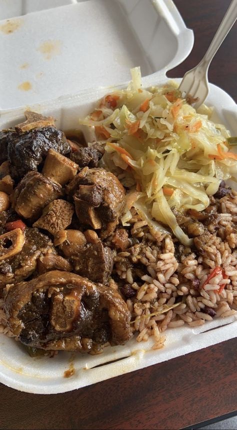 Oxtail And Rice, Oxtails And Rice, Jamaican Oxtails, Freakshakes Recipe, Healthy Bento Lunches, Fast Food Drinks, Soul Food Dinner, Food Babe, Jamaican Recipes