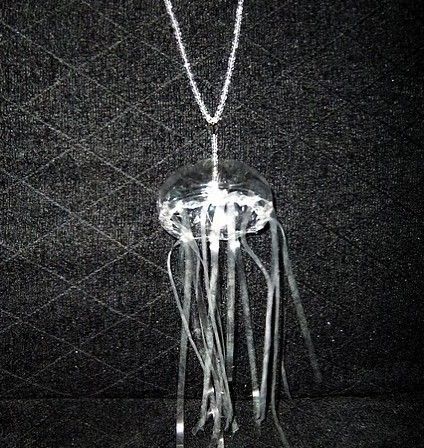 Trashion Jellyfish Necklace Jellyfish Necklace, Necklaces Diy, Bar Mitzvah Ideas, Old Cd, Jellyfish Art, Correction Tape, Plastic Spoons, Jelly Fish, Rose Pendant