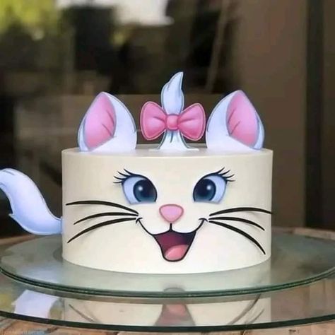 Cat Birthday Cake, Kitten Cake, Birthday Cake For Cat, Cat Cake Topper, Happy Birthday Cupcakes, Nyan Cat, Birthday Cake Recipe, Cat Cake, Cat Birthday