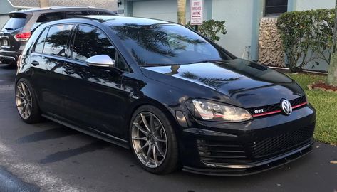 Wheel Front | Aftermarket & Custom Wheels Gallery - Volkswagen Golf GTI 7 Black OZ Formula HLT. Click for more info on wheel model, size, offset and finish. Gti Wheels, Golf Tsi, Gti Car, Audi Wheels, Vw Polo Gti, Vw Modified, Mk7 Gti, Car List, Gti Mk7