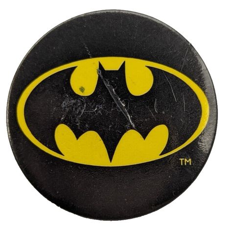 Batman Badge, Badge Pin, Super Hero, Pin Badges, Dc Comics, Room Ideas, Bat, Batman, Gift Ideas