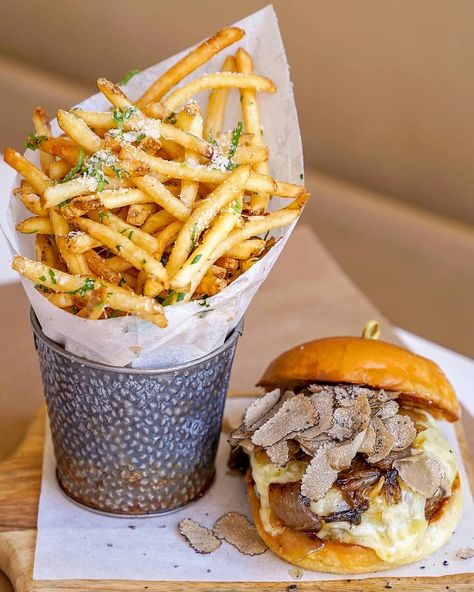 Is there such a thing as too much truffle? Truffle burger and truffle fries @deli_nyc 🍔🍟 Happy Memorial Day and #nationalburgerday… Truffle Burger, National Burger Day, Truffle Fries, Happy Memorial Day, Aesthetically Pleasing, Travel Food, A Thing, Truffles, Memorial Day