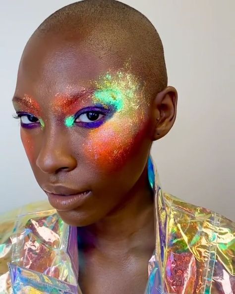 Neon Uv Makeup, Uv Makeup Ideas, Avant Garde Makeup Creative, Neon Party Makeup, Neon Editorial, Camp Makeup, Graffiti Makeup, Neon Makeup Ideas, Neon Makeup Looks