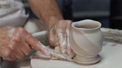 A New Approach to Faceting Pottery Faceted Pottery, Ceramic Videos, Ceramic Arts Daily, Pottery Lessons, Ceramic Supplies, Ceramic Butter Dish, Ceramics Studio, Ceramic Glaze Recipes, Organic Ceramics