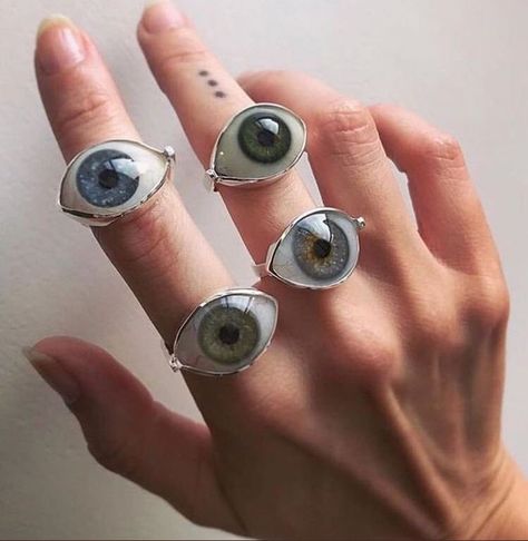 iconic fashion on Twitter: "Rings… " Bijoux Diy, Jewelry Inspo, An Eye, Piercing Jewelry, Cute Jewelry, Loki, Piercings, Jewelry Accessories, Women's Fashion