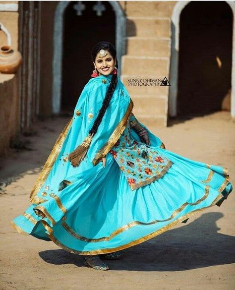 Punjabi Ghagra Suit, Giddha Suits, Jaggo Outfit Punjabi, Jaggo Outfit, Punjabi Dress Design, Punjabi Suits Party Wear, Indian Outfits Lehenga, Punjabi Fashion, Wedding Lehenga Designs