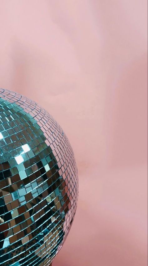 Disco Ipad Wallpaper, Mirrorball Wallpaper Pink, Disco Ball Screen Saver, Aesthetic Disco Wallpaper, Apple Watch Wallpaper 2023, Disco Ball Lockscreen, Disco Ball Phone Wallpaper, Disco Wallpaper Iphone, Disco Iphone Wallpaper