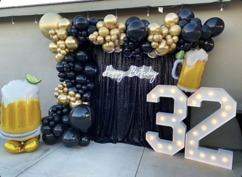 37th Birthday Ideas For Men Party Themes, Men’s 25th Birthday Party Ideas, Men 32 Birthday Party Ideas, Cake Table Decorations Birthday Men, Beer Theme Balloon Garland, Cheers And Beers Balloons Garland, Pacifico Beer Birthday Party, Men Balloon Garland, Beer Table Decorations