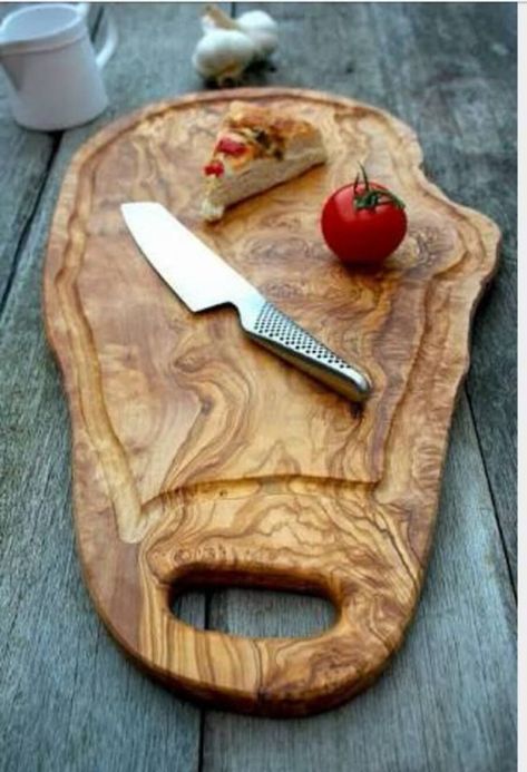 #diycuttingboard Wood Chopping, Wood Chopping Board, Wood Cheese Board, Wood Serving Board, Carving Board, Wooden Chopping Boards, Rustic Kitchen Design, Wood Creations, Wood Background