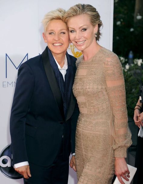 Portia De Rossi, Les Couples, Ellen Degeneres, Oprah Winfrey, Elton John, Coming Out, Marc Jacobs, Suit Jacket, Celebrities