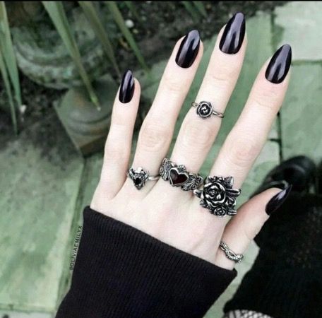 Minimalistic Life, Nails Rings, Nails Collection, Gothic Nails, Mötley Crüe, Funky Jewelry, Dream Jewelry, Pretty Jewellery, Piercing Jewelry