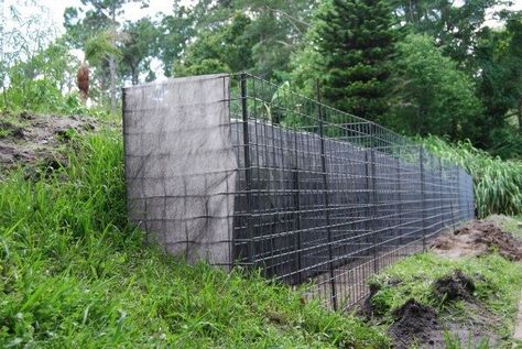 backyard ideas for gabion walls, concrete masonry, gardening, outdoor living Backyard Landscaping With Rocks, Gabion Wall Ideas, Gabion Walls, Retaining Wall Ideas, Gabion Retaining Wall, Recycled Concrete, Grass Weeds, Gabion Baskets, Sloped Backyard