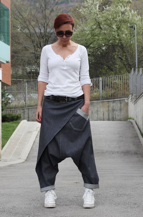 Drop Crotch Pants / Denim Pants / Harem Pants Women / Unisex Pants / Three Pockets / Boho Clothes / Baggy Pants P11717 by CARAMELfs on Etsy Sarouel Pants, Low Crotch Pants, Harem Pants Men, Boho Mode, Pants Boho, Drop Crotch Pants, Pants Baggy, Harem Pants Women, Hippie Pants