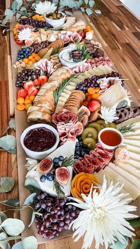 Graze Table, Wine Party Food, Charcuterie Board Meats, Cheese Table, Fruit Platters, Buffet Ideas, Seasonal Desserts, Party Food Buffet, Charcuterie Inspiration