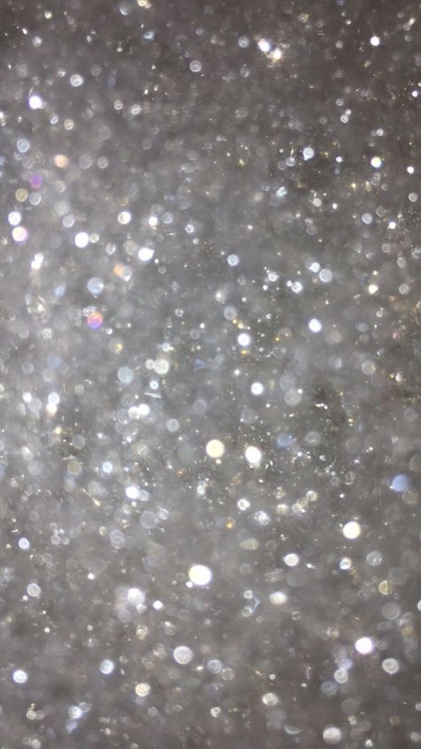 Silver Aesthetic Wallpaper, White Glitter Wallpaper, Cheetah Print Wallpaper, Sparkle Wallpaper, Silver Wallpaper, Silver Background, Iphone Wallpaper Photos, Baby Album, Glitter Wallpaper