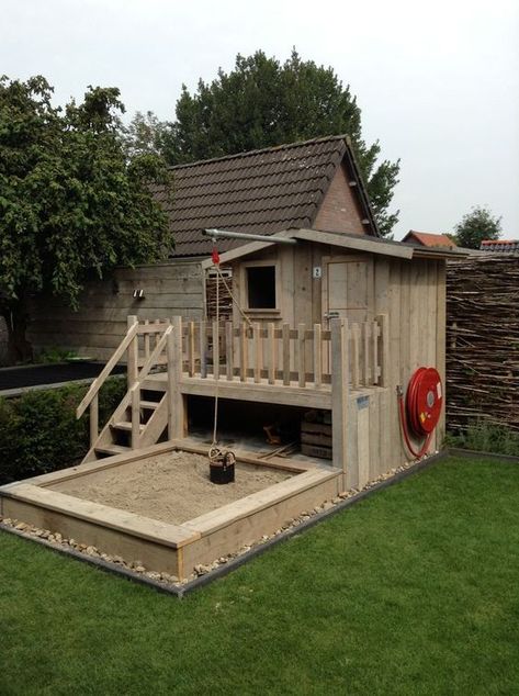 Playground Backyard Diy, Backyard Fort, Diy Kids Playground, Kids Sandbox, Play Area Backyard, Tree House Diy, Backyard Playhouse, Backyard Kids Play Area, Outdoor Play Areas