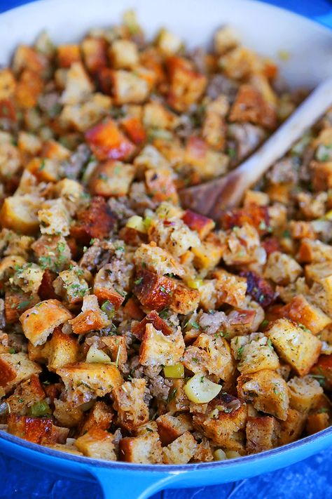 Sausage Sage Apple Stuffing, Stuffing Recipes Thanksgiving, Thanksgiving Turkey Stuffing, Traditional Stuffing Recipe, Classic Stuffing Recipe, Best Stuffing Recipe, Turkey Stuffing Recipes, Sage Stuffing, Best Stuffing