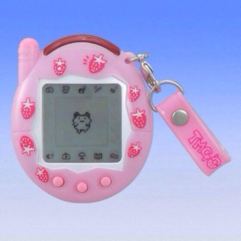 Tamagotchi Giga Pet, Cute Tech, 90s Toys, Virtual Pet, Kawaii Accessories, Strawberry Milk, Breast Augmentation, Kawaii Shop, Girl Blog