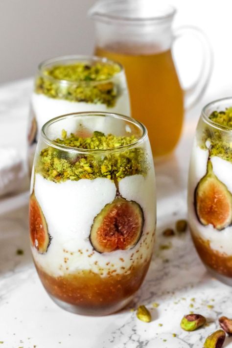 Dessert Parfaits, Arabisk Mad, Lebanese Desserts, حلويات عربية, Milk Pudding, Arabic Dessert, Middle Eastern Desserts, Fig Trees, Lebanese Cuisine