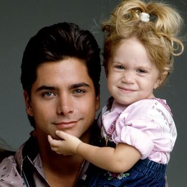 Hot: John Stamos shares video of Olsen twins behind the scenes of Full House Olsen Twins Full House, Full House Tv Show, Full House Quotes, Stephanie Tanner, Dj Tanner, Michelle Tanner, Uncle Jesse, Paddy Kelly, John Stamos