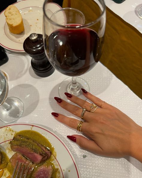 Officially oxblood nails and red wine szn 🍷 Red Glazed Nails, Red Wine Nails, Oxblood Nails, Glazed Nails, Clean Girl Nails, Wine Nails, Maroon Nails, Girl Nails, Nails Almond