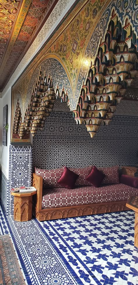 Morrocan Wall Photo, Traditional Moroccan Living Room, Riad Morocco, Morocco Interior, Arab Architecture, Turkish Architecture, Arabic Architecture, Moroccan Houses, Moroccan Riad