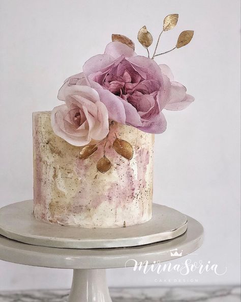 Mauve Buttercream, Flowers Birthday Cake, Flower Buttercream, Pistachio Praline, Bachelorette Cake, Floral Cakes, Cherry Jam, Cake Flower, Flowers Birthday