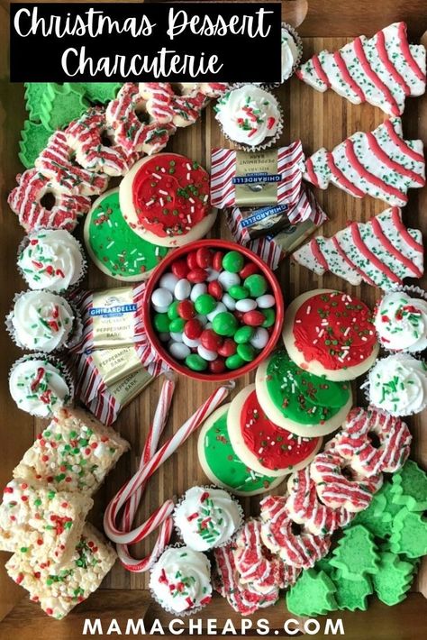 Christmas Charcuterie Cookie Board, Christmas Charcuterie Board Ideas Dessert, Christmas Cookies Board, Friends Christmas Party Food Ideas, Good Boards, Red Christmas Charcuterie Board, Grinch Christmas Charcuterie Board, Dessert Boards Christmas, Christmas Board Food