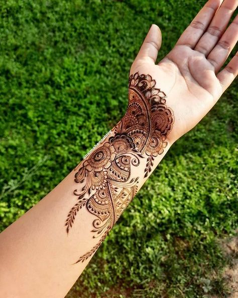 Mehndi Designs For Diwali, Simple Mehandi Designs, Floral Mehendi, Simple Mehandi, Latest Arabic Mehndi Designs, Tato Henna, Mehndi Designs 2018, Henna Art Designs, Beginner Henna Designs