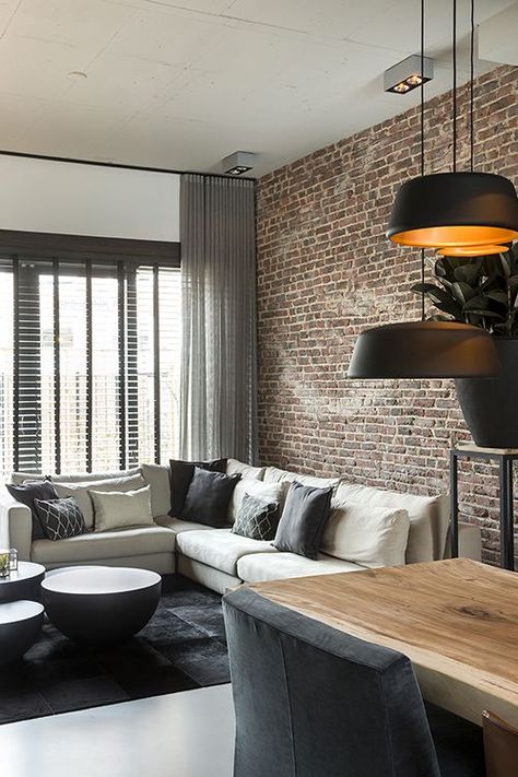 Urban Industrial Decor, Industrial Home Design, A Brick Wall, Vintage Industrial Decor, Industrial Living, Industrial Livingroom, Industrial Interior Design, Indoor Design, A Living Room